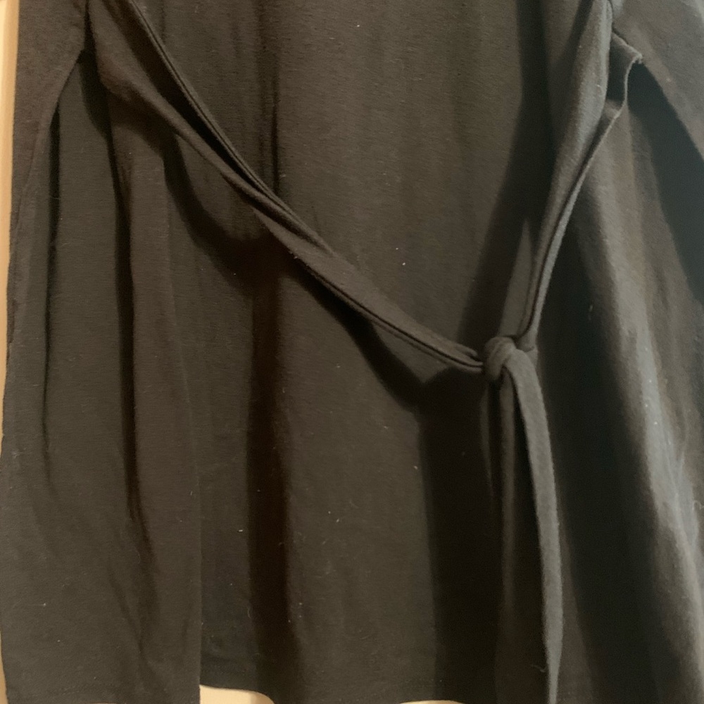 3/$32 42 Pops Size 1X cuffed short-sleeved black tie waist tunic. - Picture 3 of 6